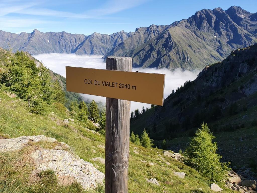 Belle Calme A La Montagne *